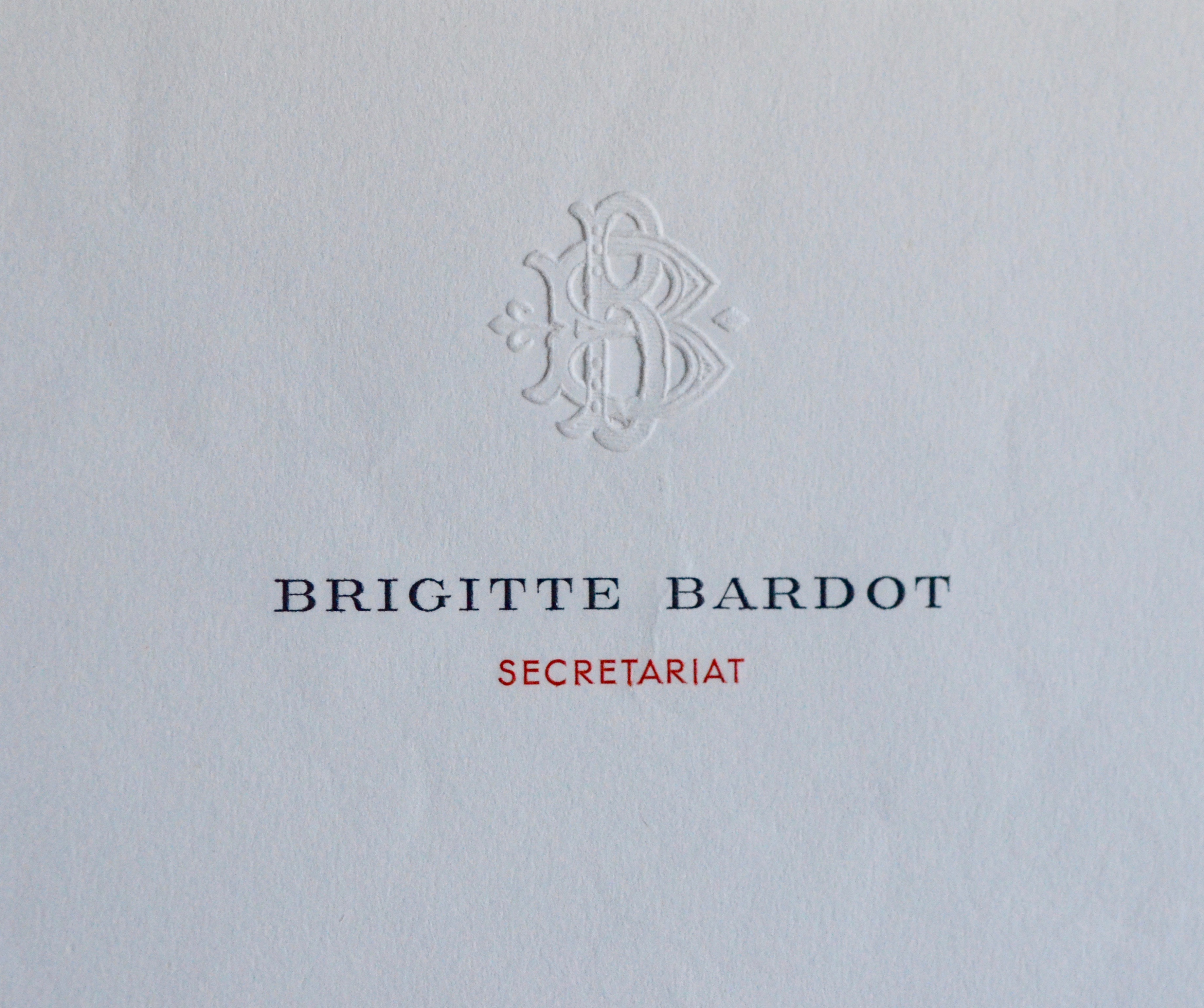 Lettre de Brigitte Bardot : « mon visage n’est pas assez anodin, ce qui me crée des problèmes »