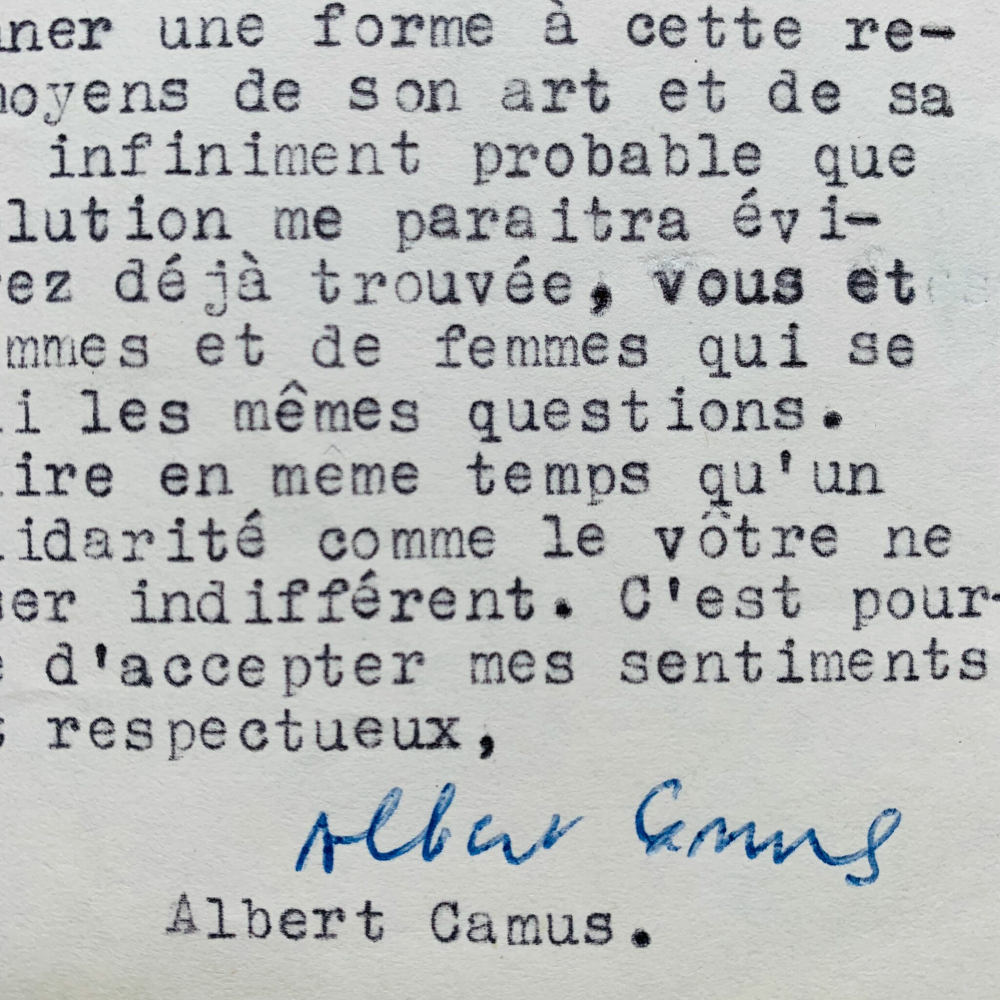 Albert Camus, « homme seul », donne le fruit de ses réflexions sur l’Église et l’avenir