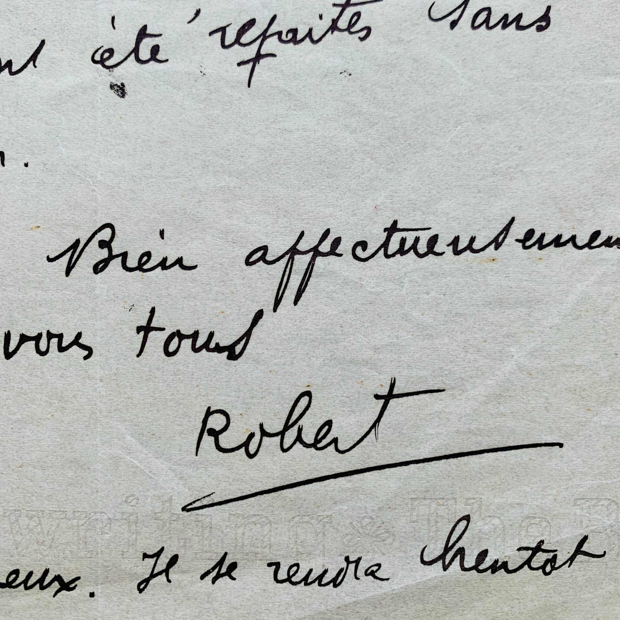 Robert Desnos envoie un disque « vermifuge » à Armand Salacrou