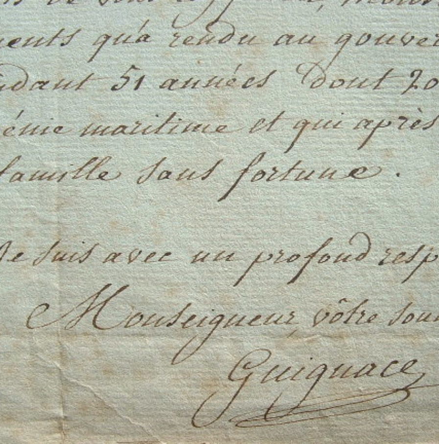 Un capitaine de frégate veut reprendre du service.