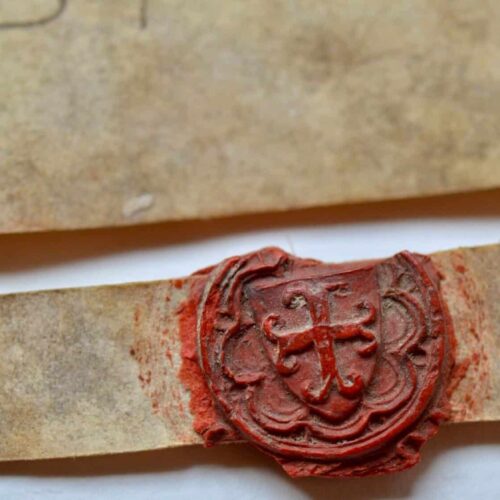 Belle charte de la guerre de cent ans, avec son sceau, passée à Angoulême en 1354.