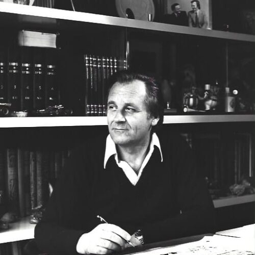 Joli portrait photographique signé d'Uderzo.