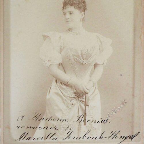 Portrait dédicacé de la soprano colorature Marcella Sembrich