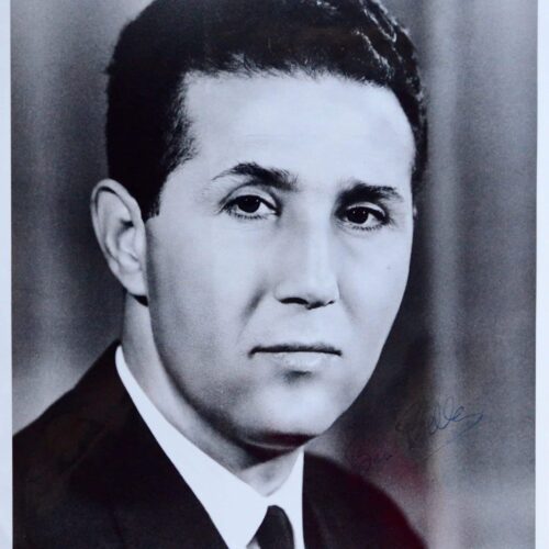 Beau portrait d'Ahmed Ben Bella, avec signature autographe
