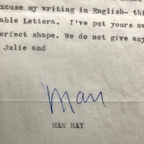 Man Ray fait traduire son autobiographie