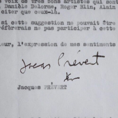 Jacques Prévert accepte de parler du bateau l'Enez Eussa