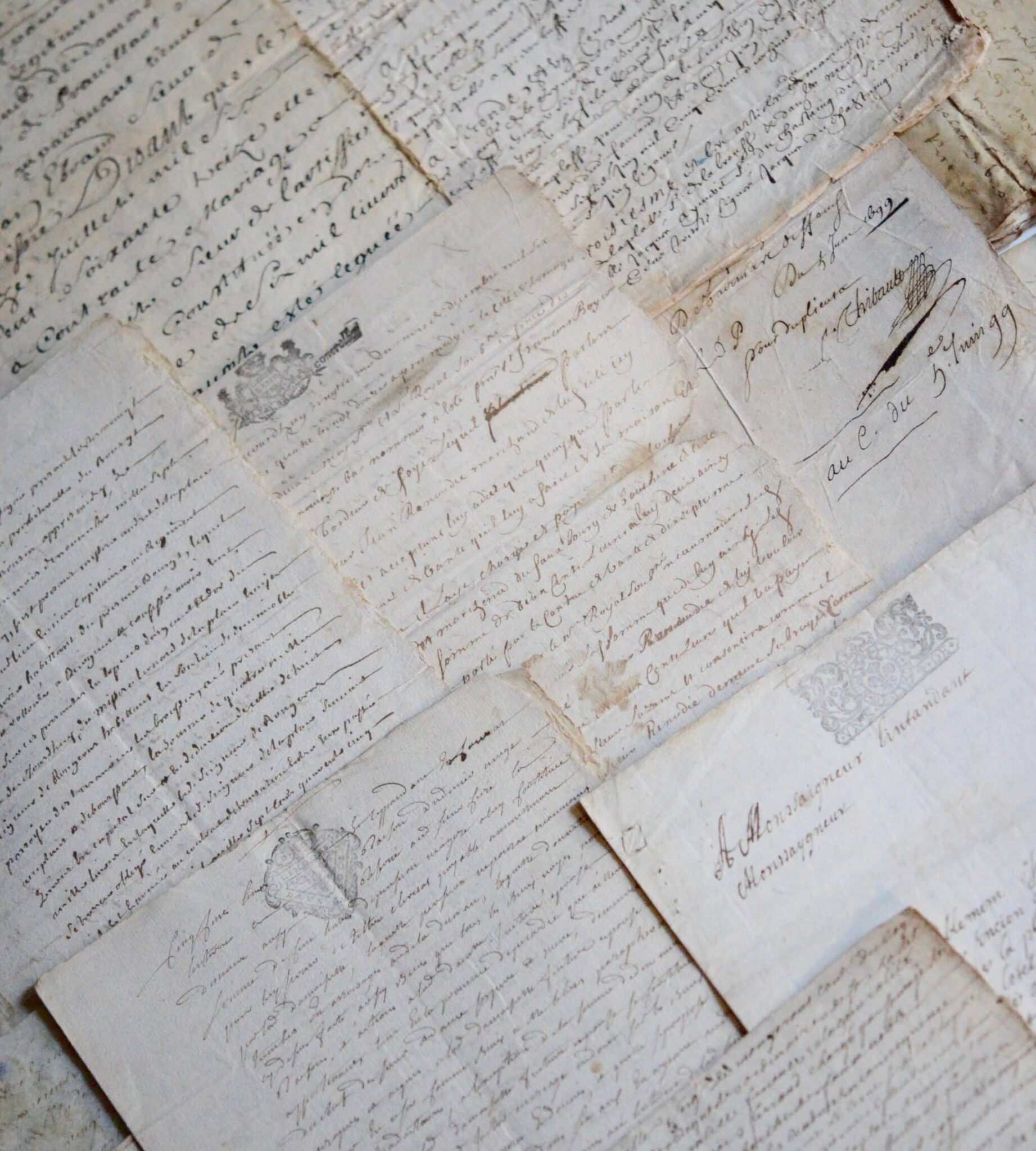 10 manuscrits XVIIe-XVIIIe sur les seigneurs de La Brousse, en Poitou