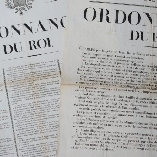Deux affiches des "ordonnances de Saint-Cloud", prélude à la Révolution de 1830