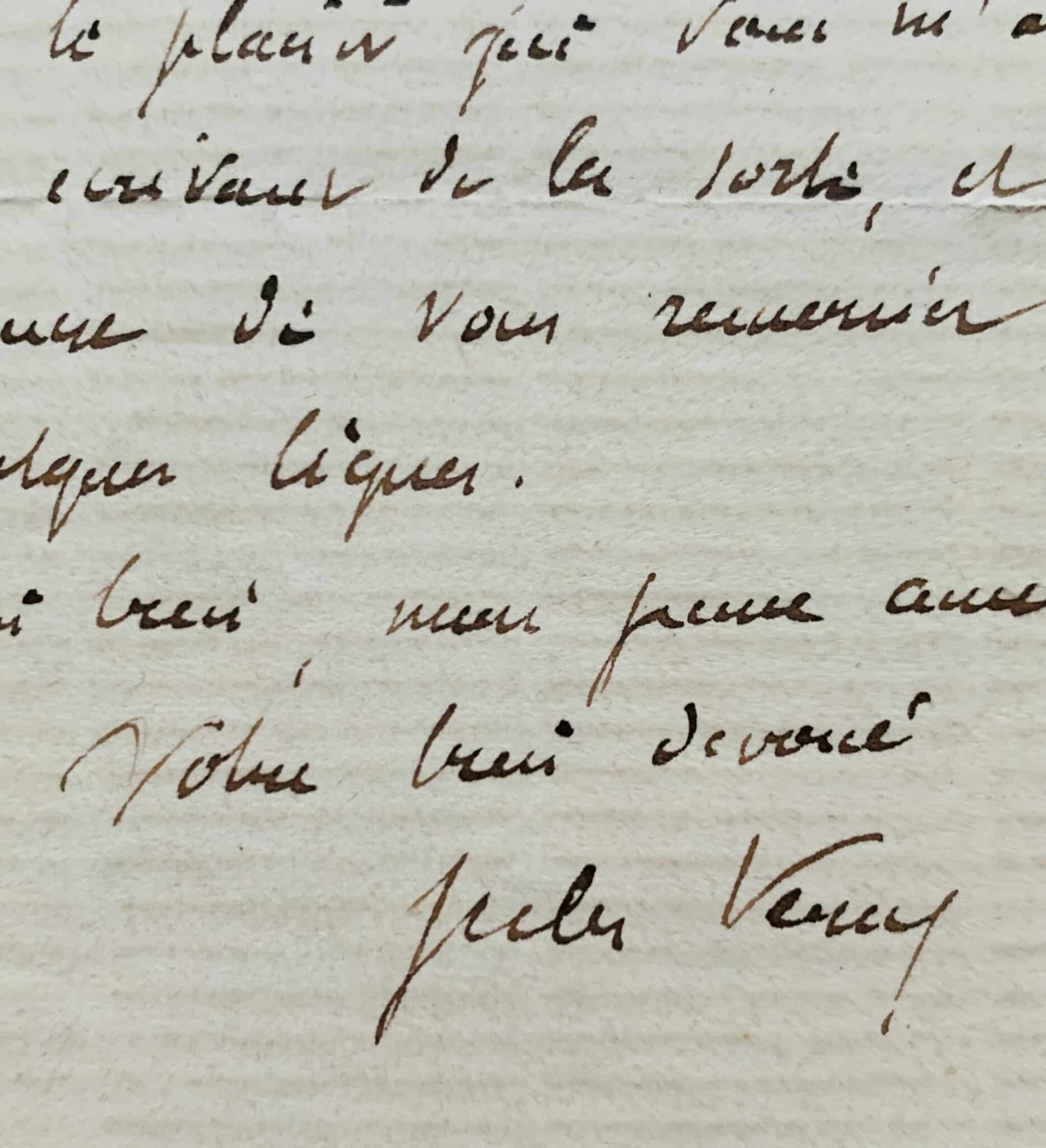 Jules Verne, flatté par les vers écrits en son honneur