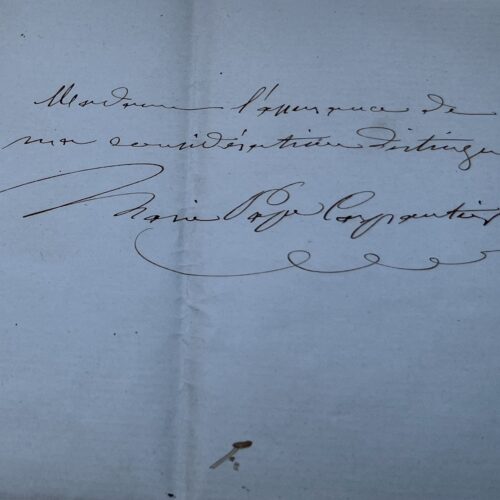 La pédagogue et féministe Marie Pape-Carpentier aide une femme pauvre dans ses démarches
