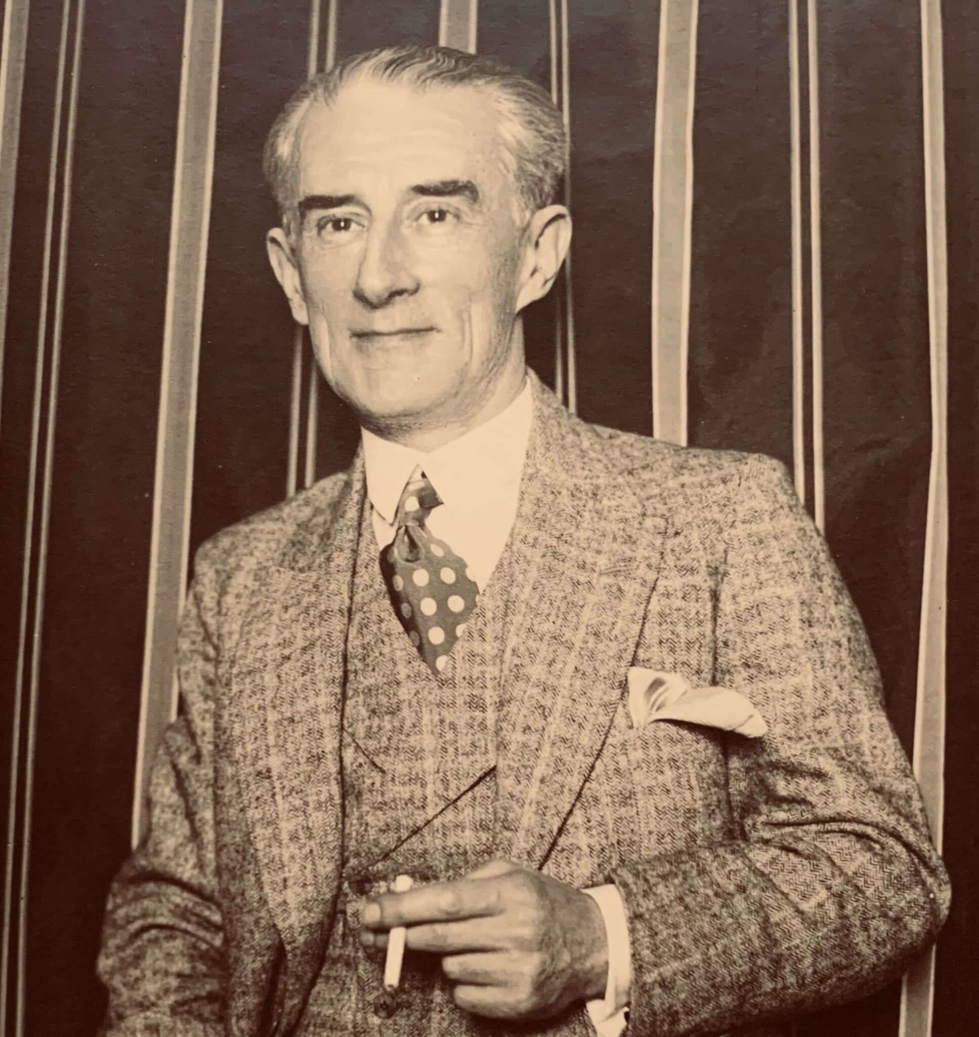 Hervorragendes fotografisches Porträt von Maurice Ravel von Lipnitzki