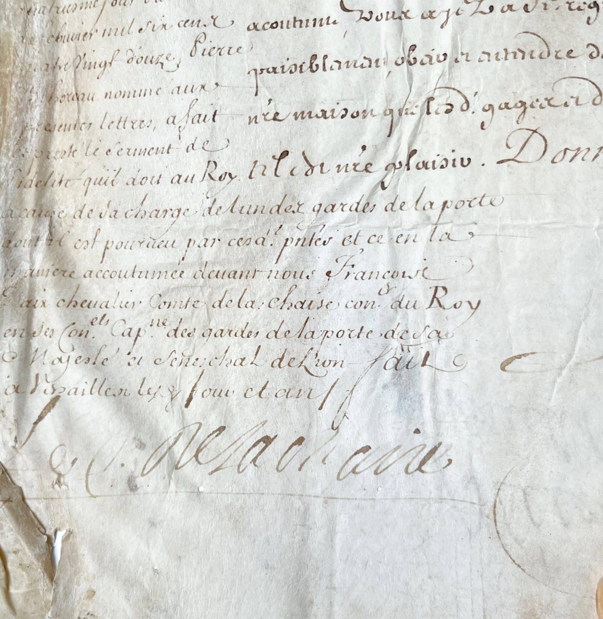 Parchemin signé François d’Aix comte de La Chaise, nommant de Pierre Bihoreau, garde de la Porte du Roi