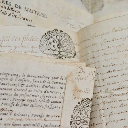 Liasse de documents concernant l'achat d'une maîtrise de chandelier, à Orléans, en 1723