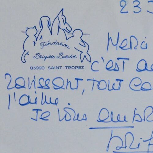 Jolie carte autographe de Brigitte Bardot à l'en-tête de sa fondation pour les animaux