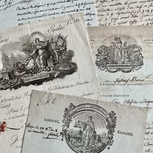 Ensemble de 7 documents du Directoire dont plusieurs avec très belles vignettes emblématiques