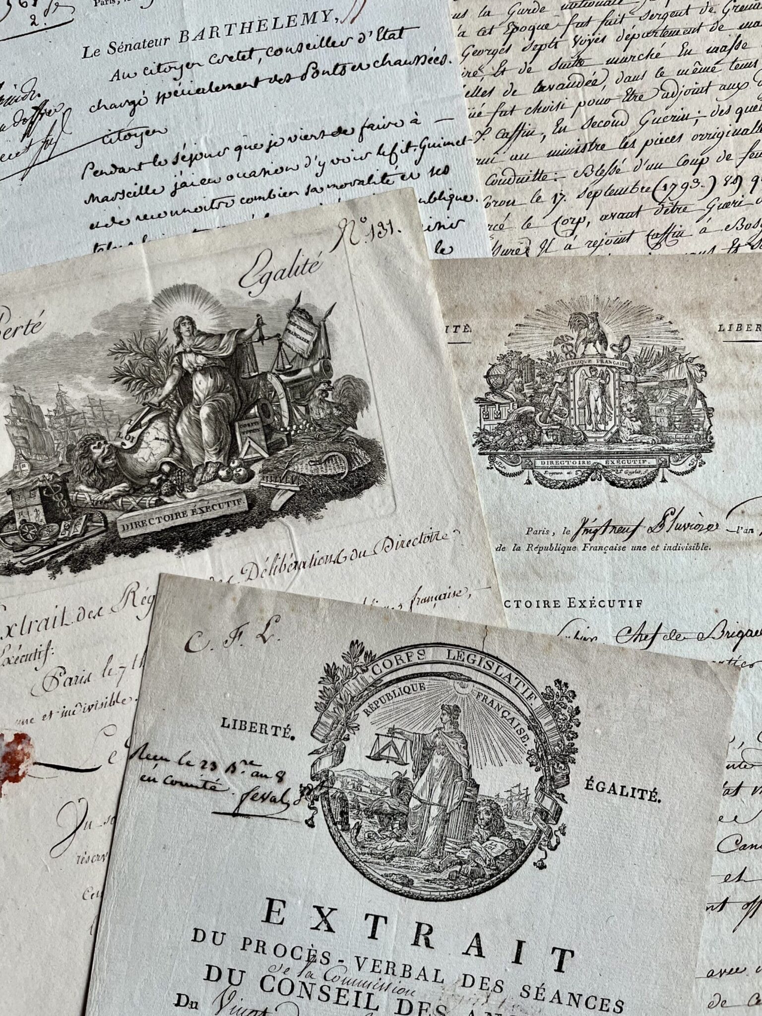 Ensemble de 7 documents du Directoire dont plusieurs avec très belles vignettes emblématiques