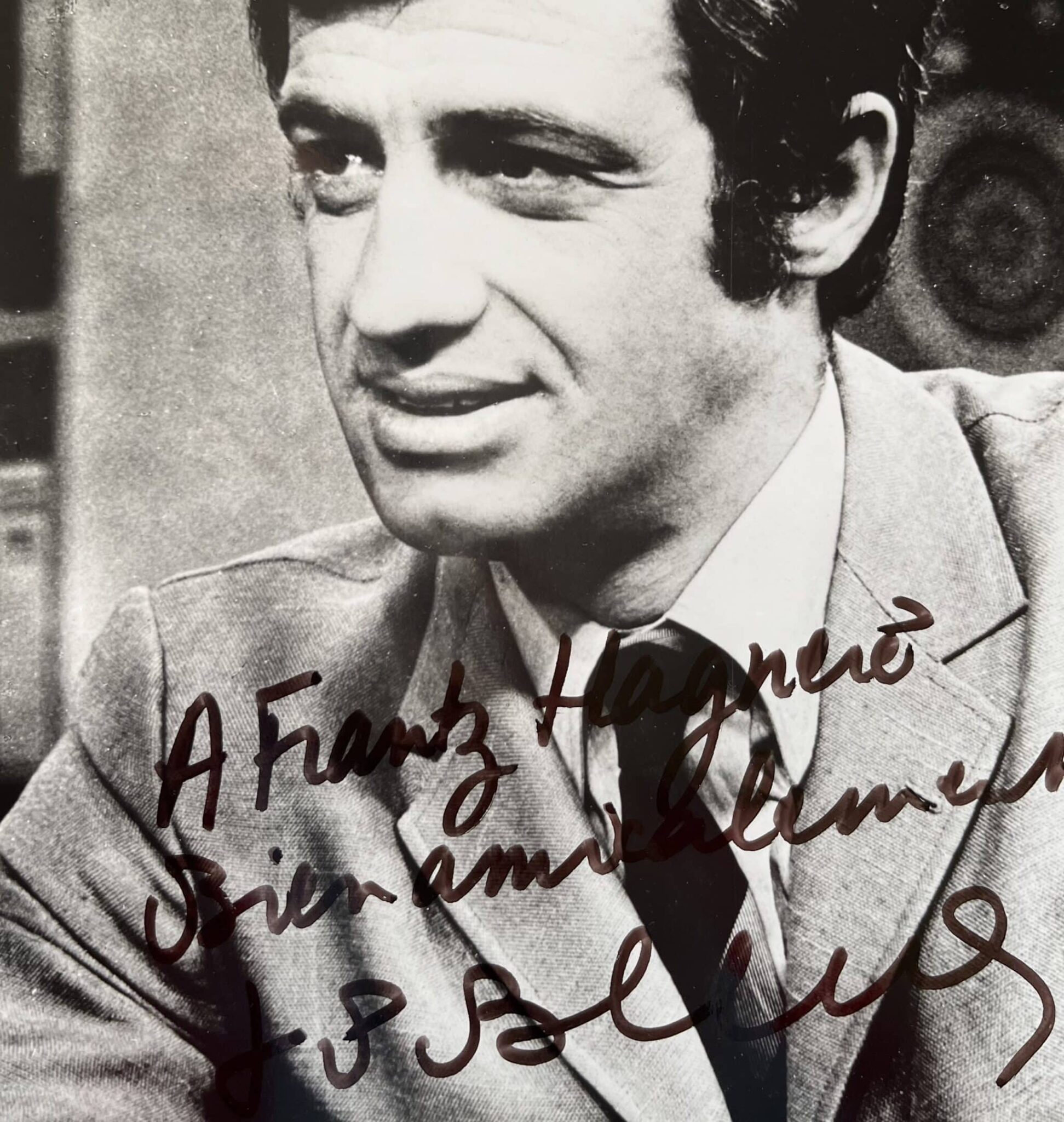 Beau et grand portrait photographique dédicacé de Jean-Paul Belmondo