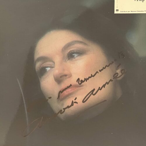 Photographie promotionnelle d'Un homme et une femme (1986), dédicacée par Anouk Aimée