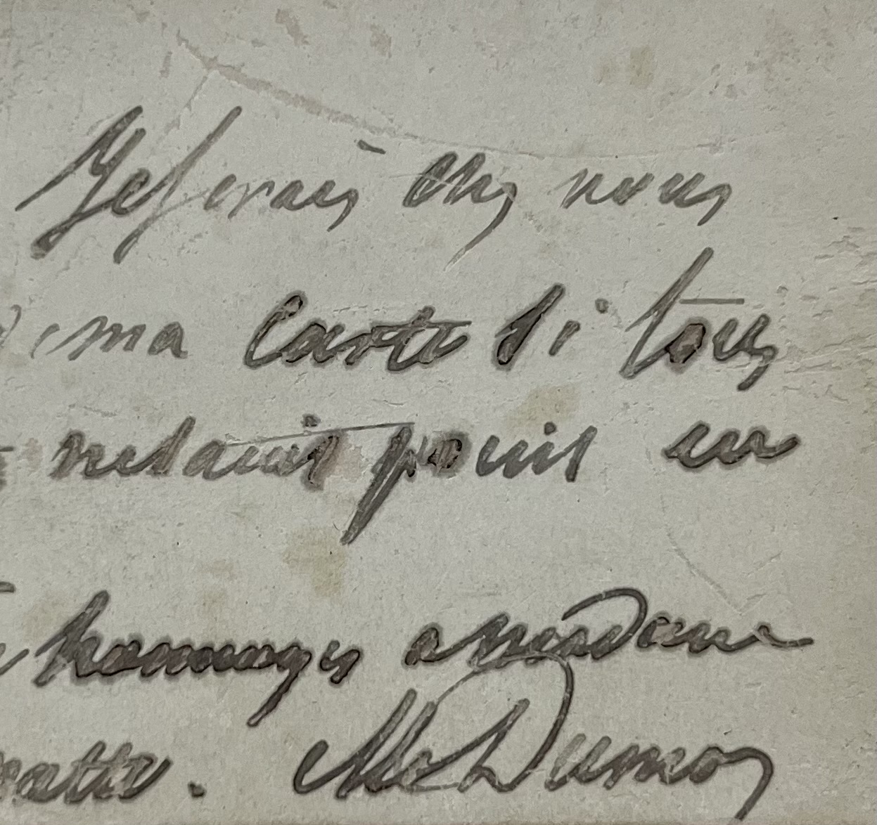 Sur sa carte de visite, Alexandre Dumas prévient que des effets sont bloqués en douane