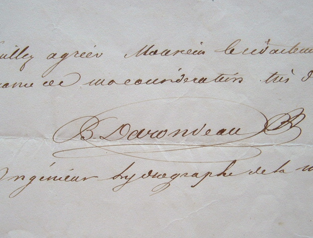 Le navigateur et hydrographe Darondeau résout le problème des boussoles.