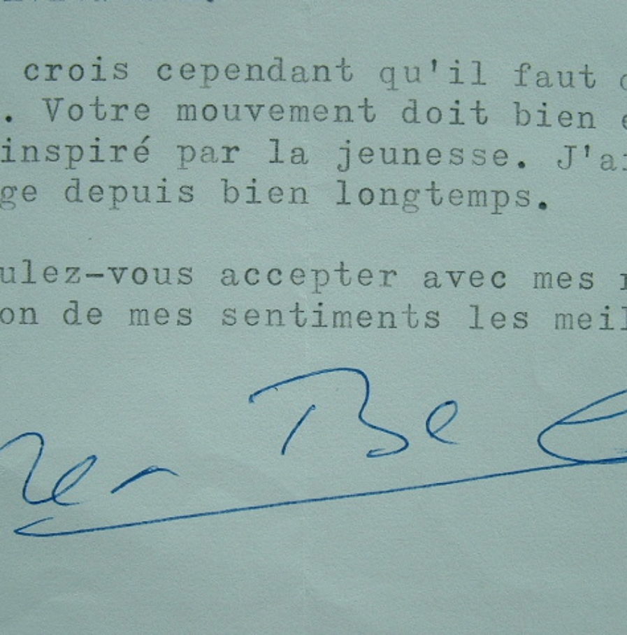 Le professeur Jean Bernard décline une invitation.