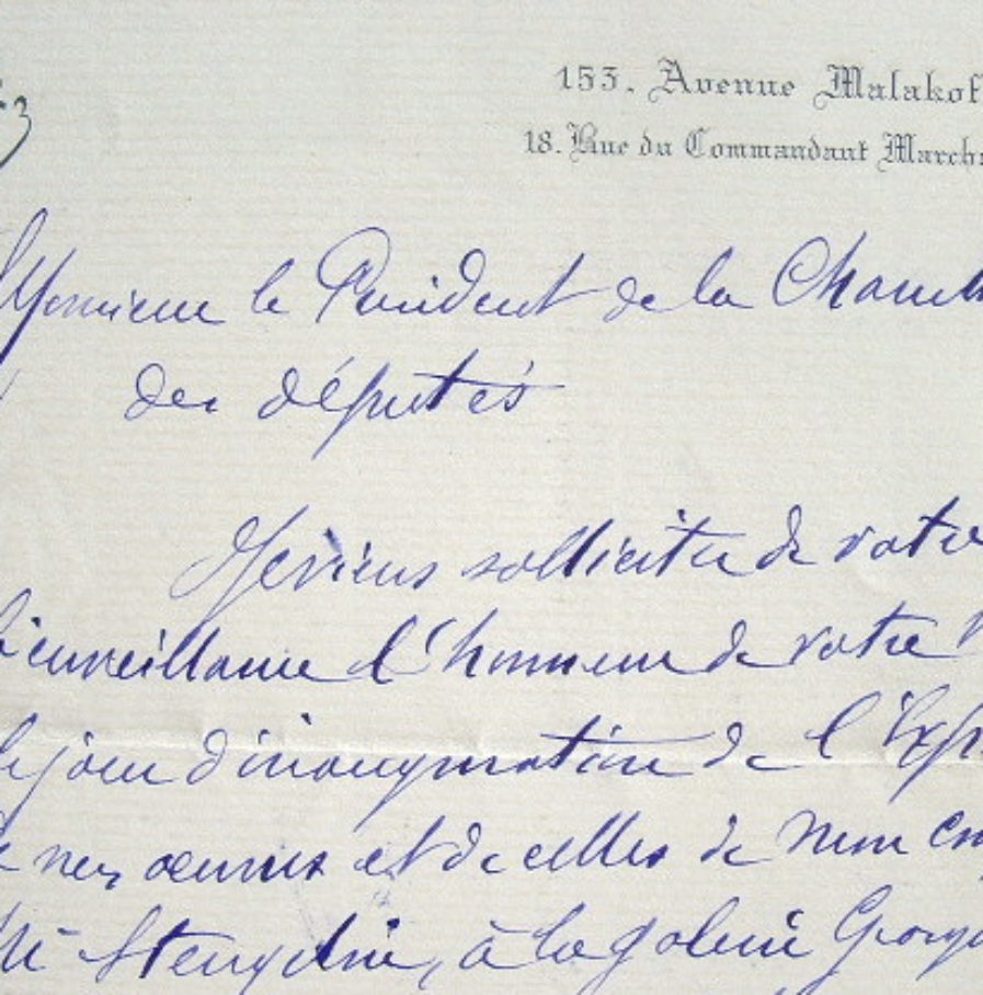 José Frappa lance les invitations de son exposition.