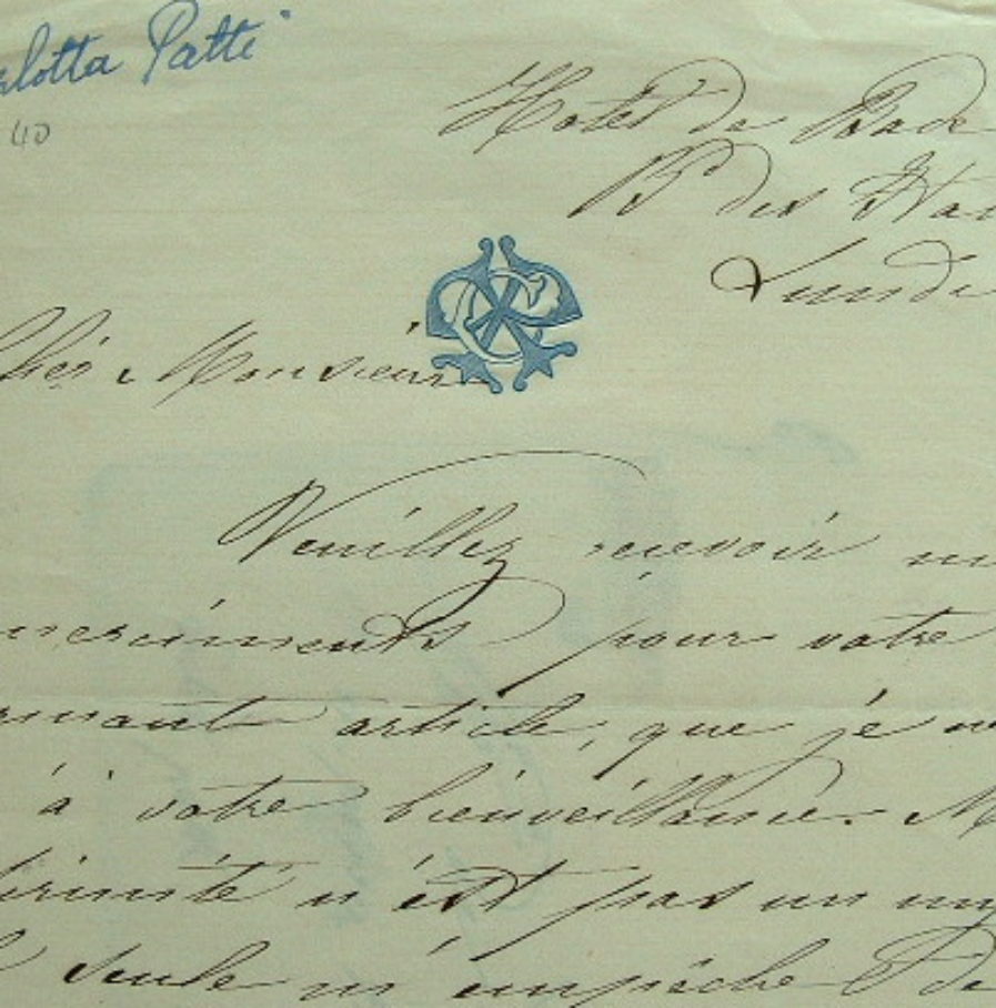 La soprano Carlotta Patti ne fait plus mystère de son infirmité.