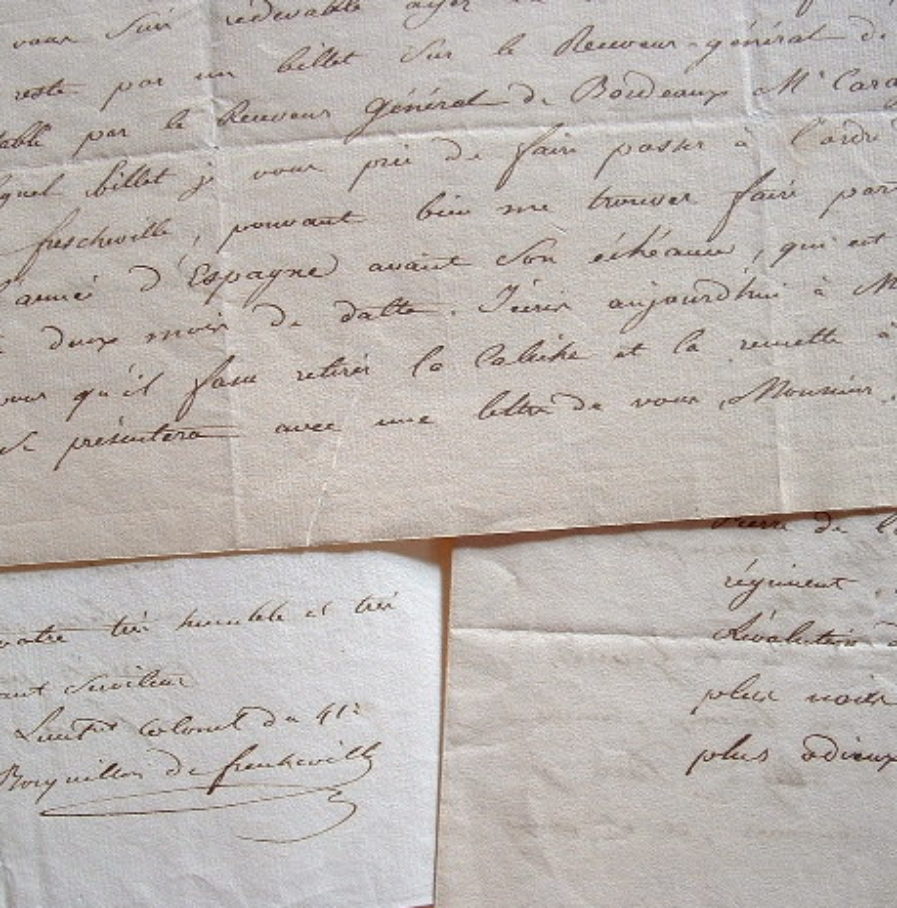 Les Français saisissent la Pierre de la Constitution espagnole.