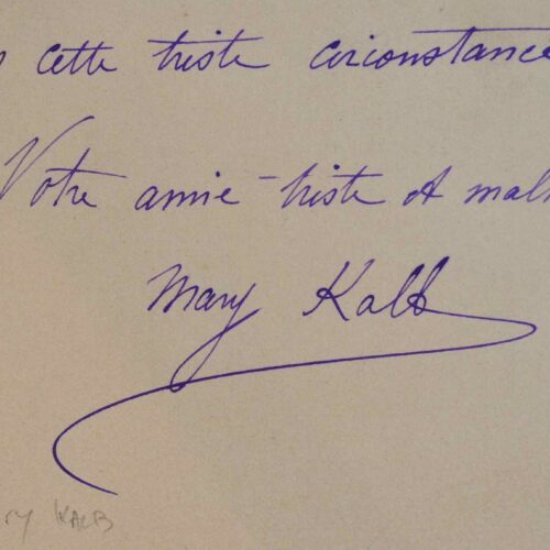 La comédienne Mary Kalb remercie un ami.