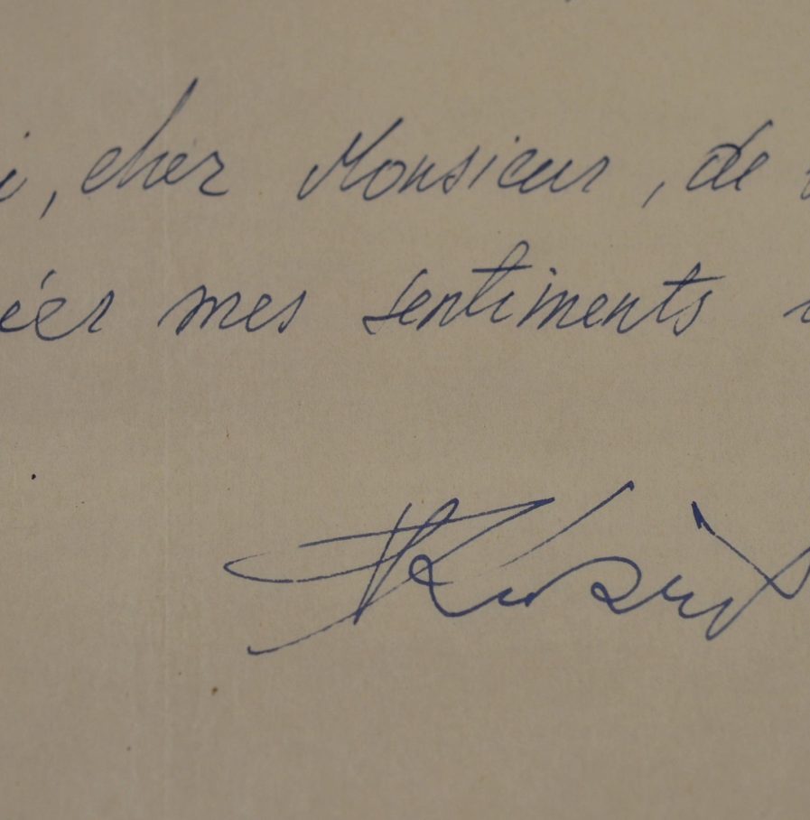 Un chèque pour le peintre lituanien Vytautas Kasiulis.