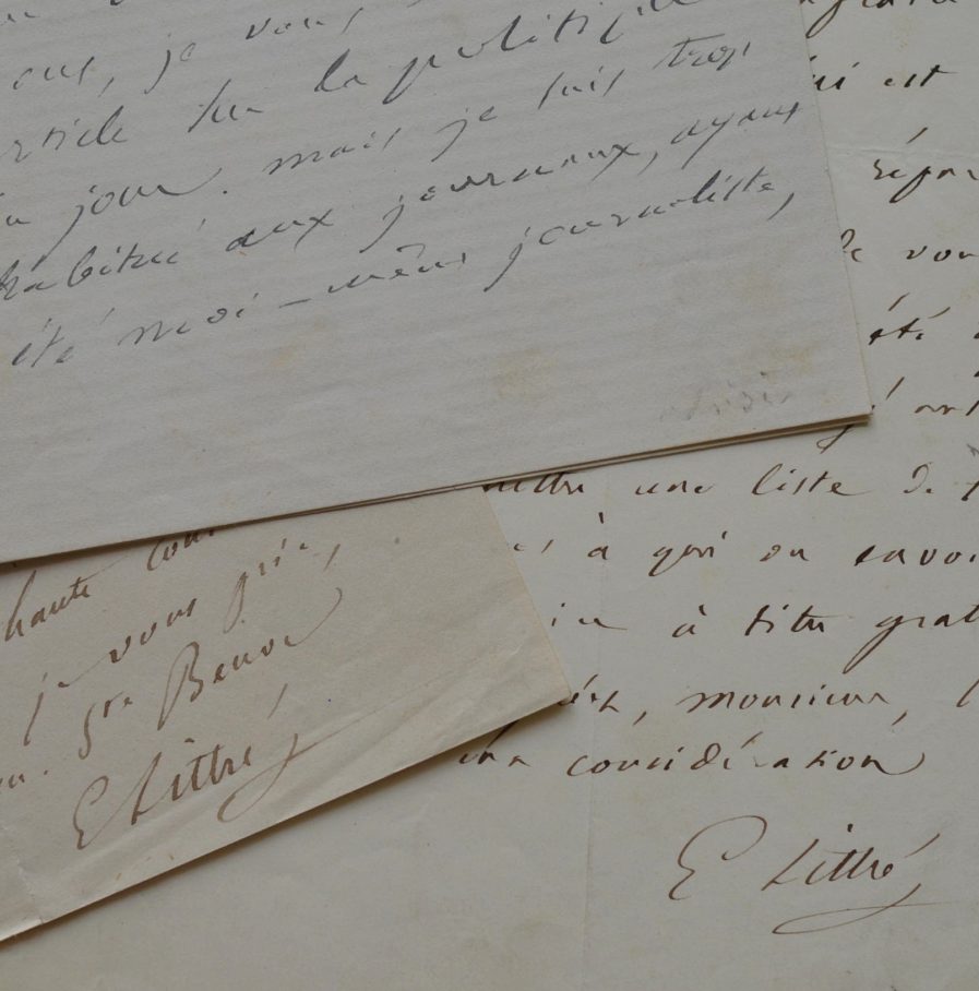 Emile Littré travaille aux addenda de son dictionnaire et l’envoie à Alfred de Vigny.