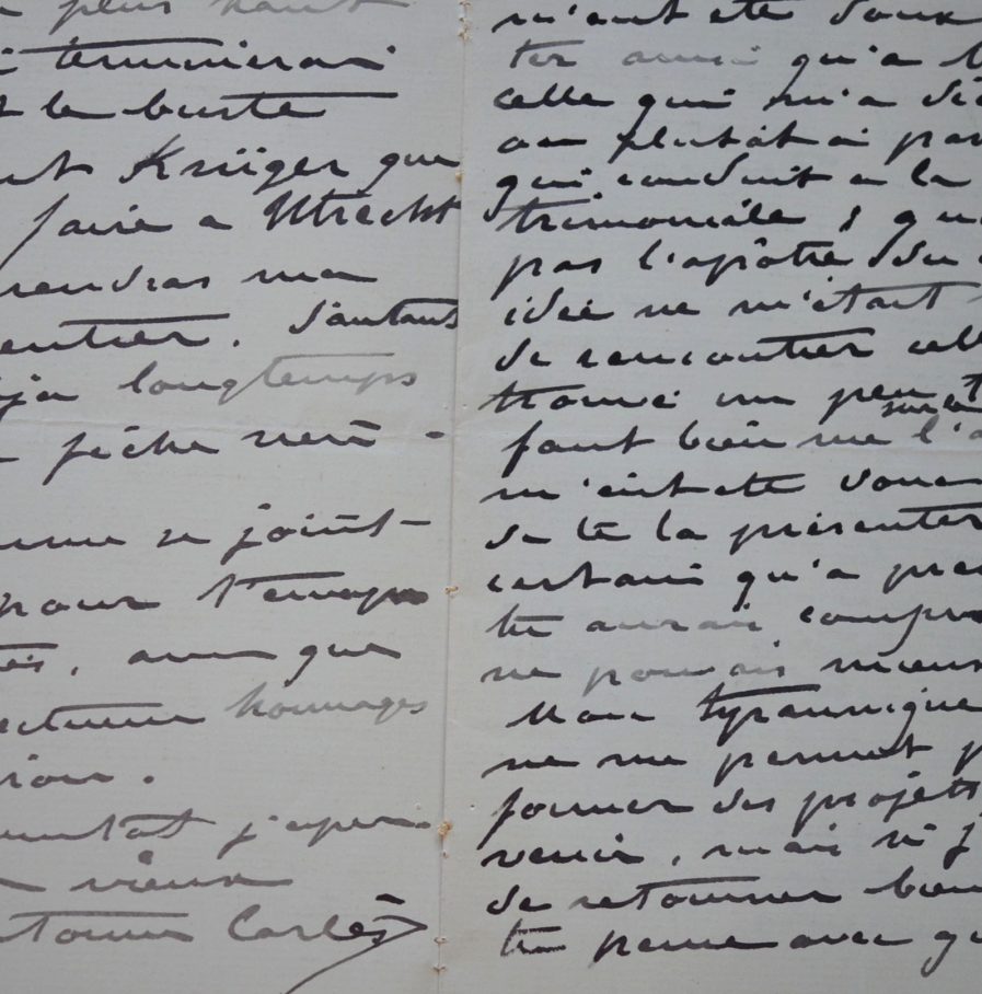 Le sculpteur Antonin Carlès travaille au monument du commandant Olympe Hériot.